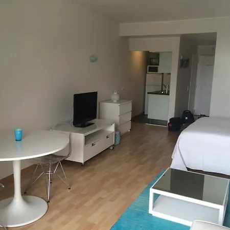 Apartment 2 & 5- Side Casino Garden *