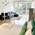 Appartement 2 & 5- Side Casino Garden *