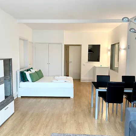 Apartamento 2&5- Side Casino Garden