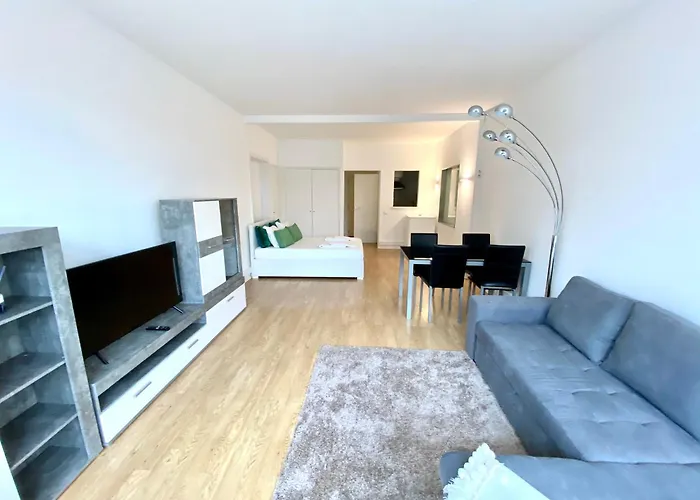 Lejlighed 2 & 5- Side Casino Garden *